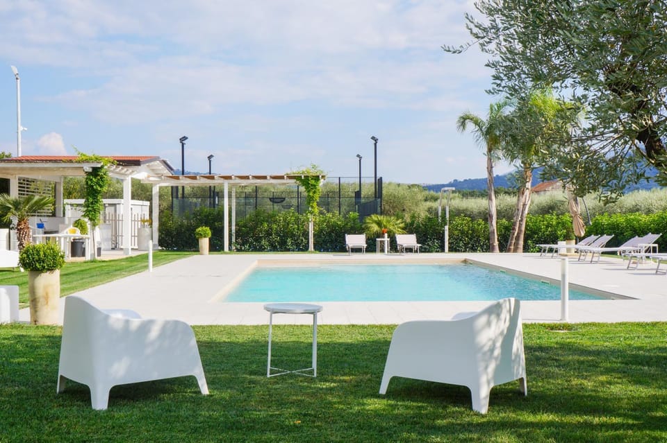 Garden, Swimming pool