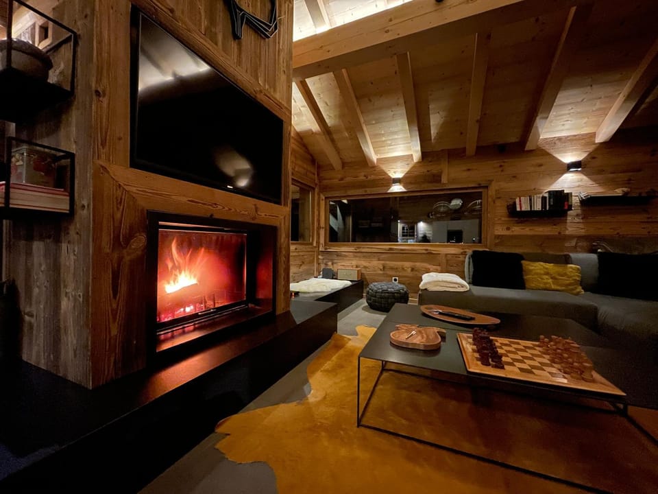 Living room, Seating area, flat iron
