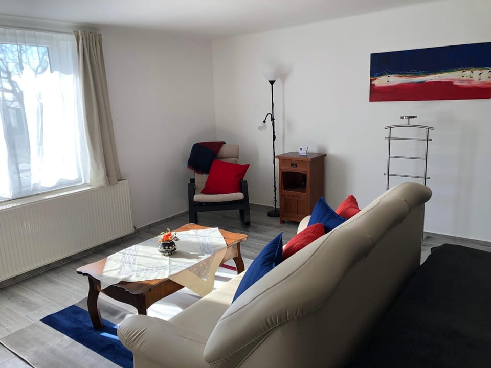 Leander Apartman Balatonakali Apartment in Hungary