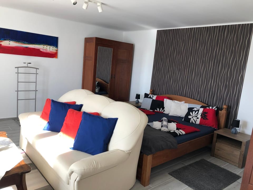 Leander Apartman Balatonakali Apartment in Hungary