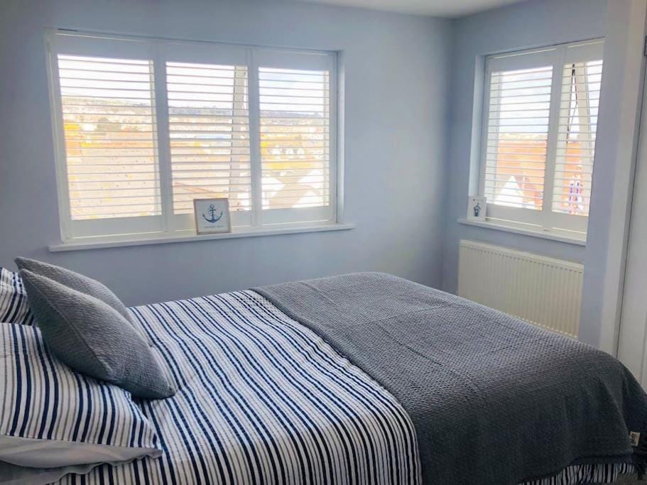 Delightful Dog Friendly Seaside Cottage in Shaldon Devon House in Teignbridge