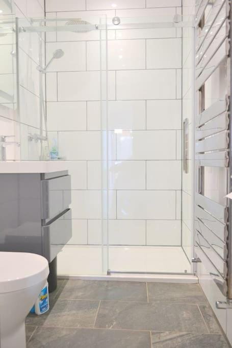 Delightful Dog Friendly Seaside Cottage in Shaldon Devon House in Teignbridge