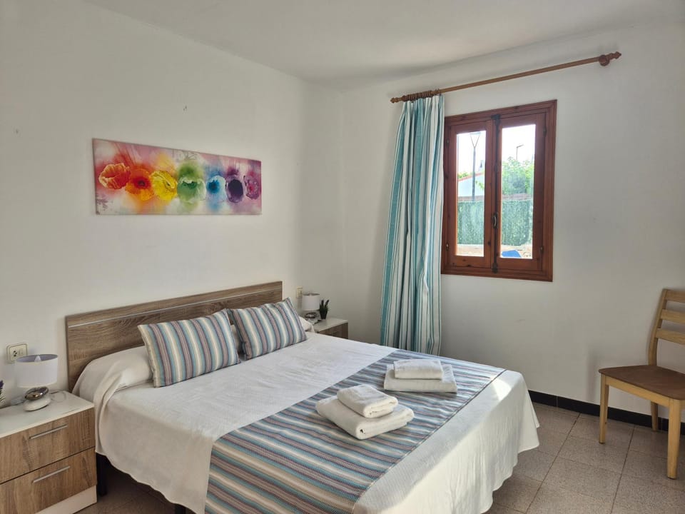Villa familiar con piscina privada en Calan Blanes House in Cala en Blanes
