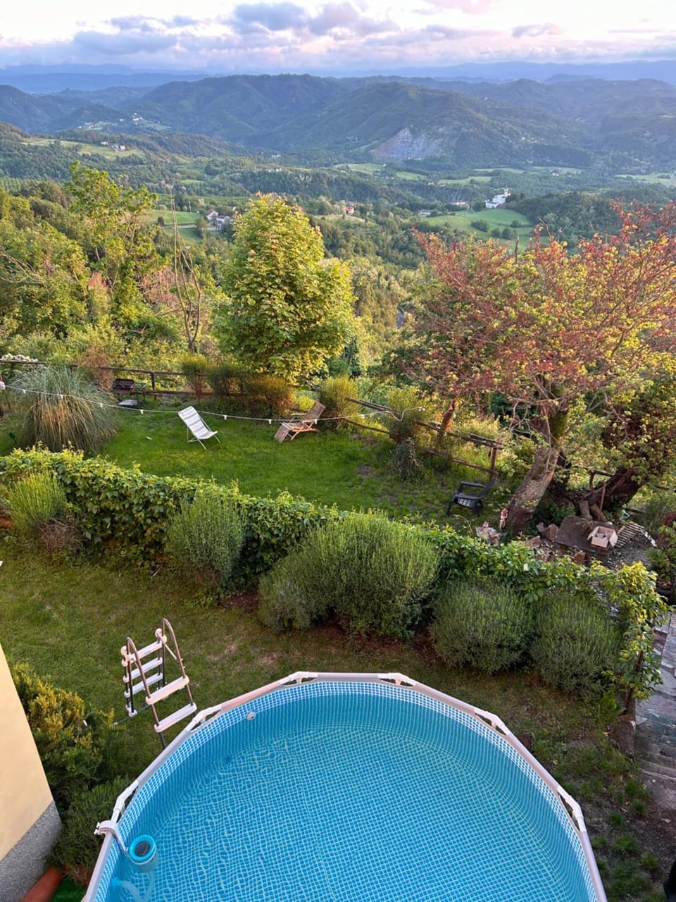 BEE HOUSE Ponzone Apartment in Liguria