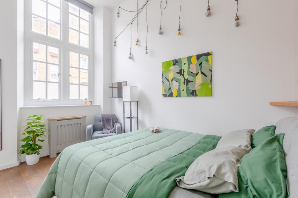 Luxurious & Chic 2BD Warehouse Flat - Old Street! Apartment in London Borough of Islington