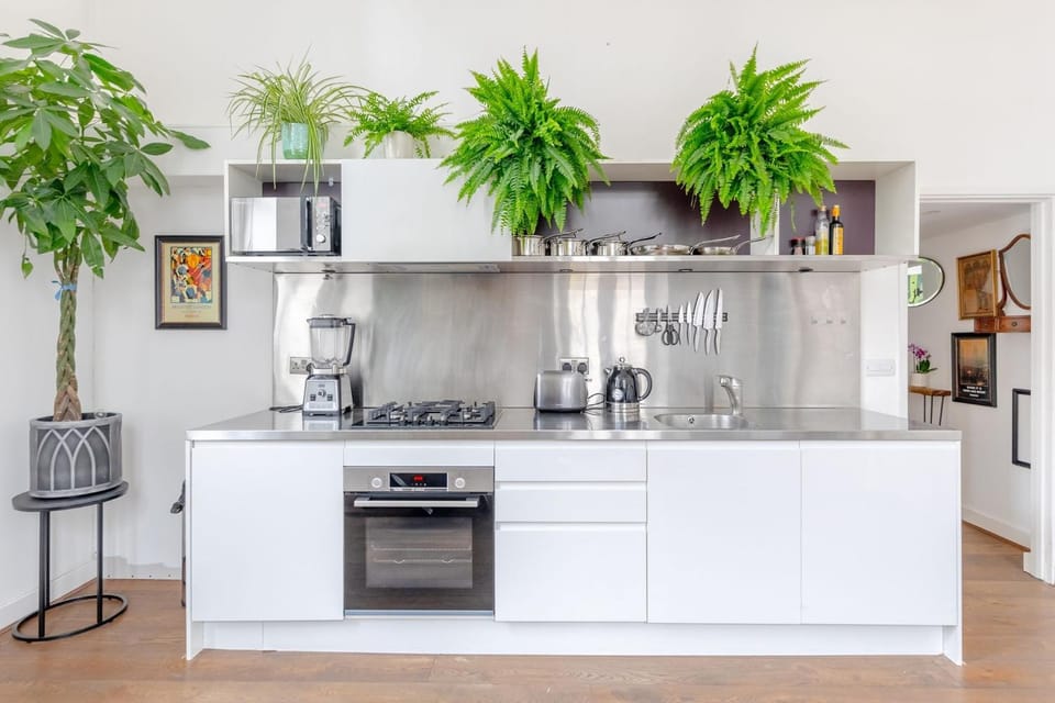Luxurious & Chic 2BD Warehouse Flat - Old Street! Apartment in London Borough of Islington