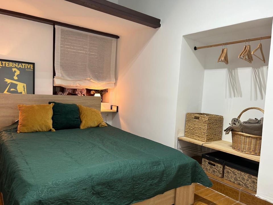 Bed, Bedroom