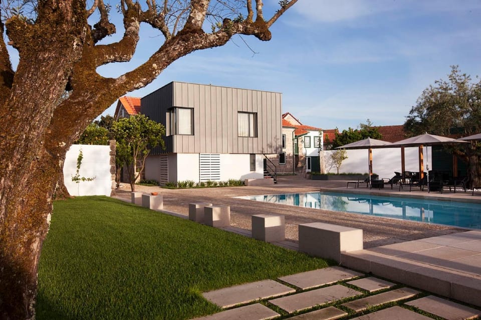 Property building, Garden, Pool view, Swimming pool