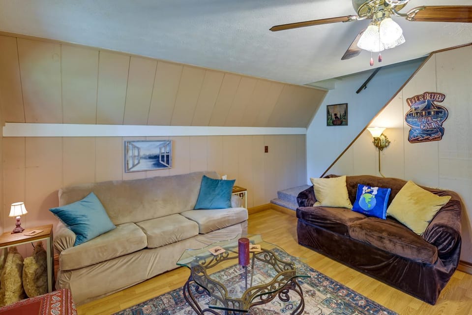 Dog-Friendly Home Rental ~ 5 Mi to Cave Run Lake! House in Kentucky