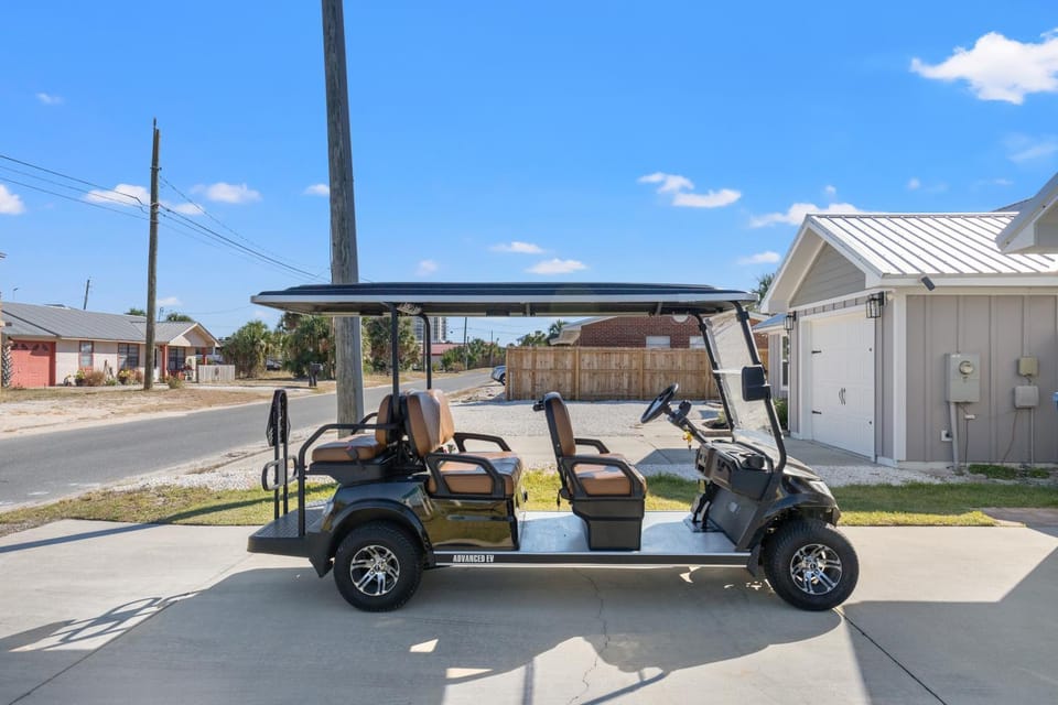 Coral Cabana - 3BD 2BA Home Close to Beach w/ optional Golf Cart! House in Lower Grand Lagoon