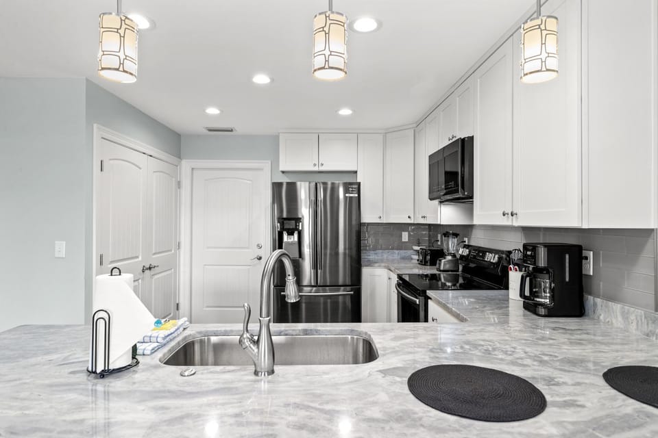 Kitchen or kitchenette, kitchen