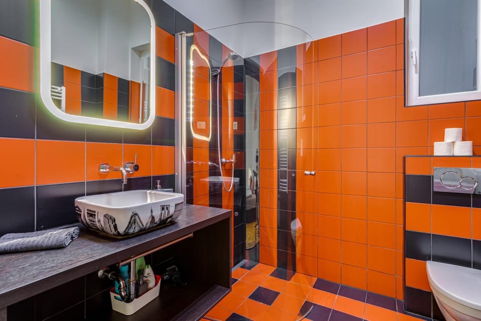 Shower, Bathroom