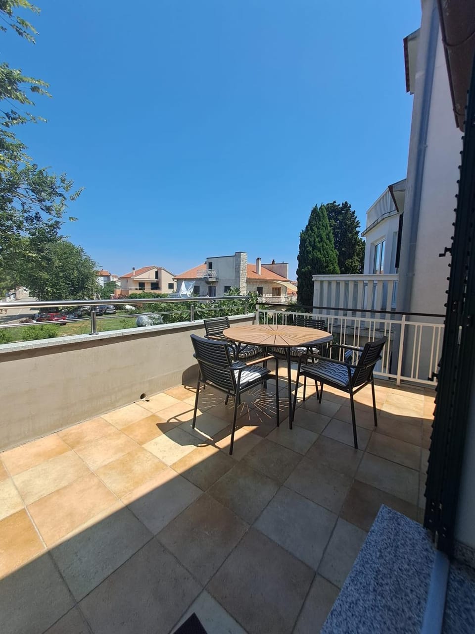 Paola Apartment in Murter