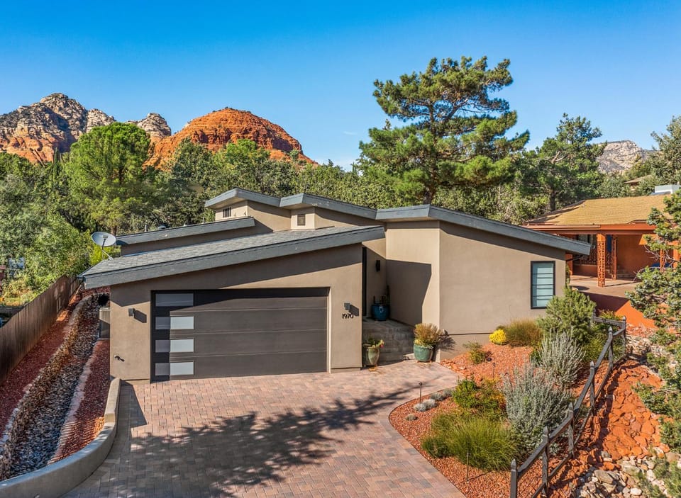 Property building, Natural landscape, Mountain view
