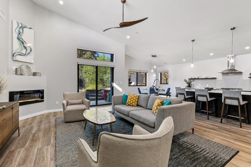 Living room, fireplace