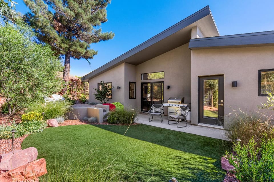 Property building, BBQ facilities, Garden