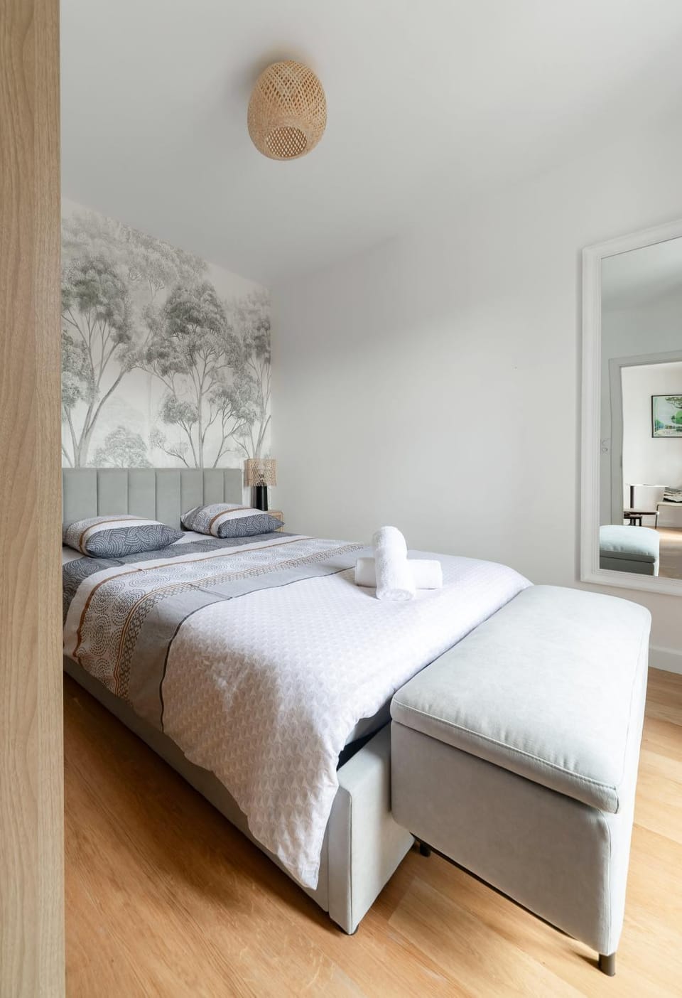 Bed, Bedroom