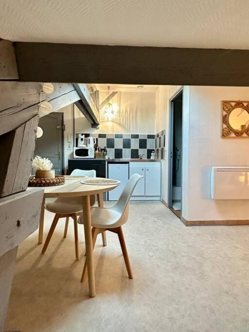Studio Calme et Cosy -Gare- Apartment in Bourgogne-Franche-Comté