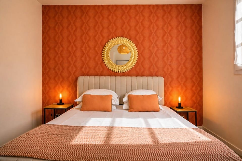 Bed, Photo of the whole room, Bedroom
