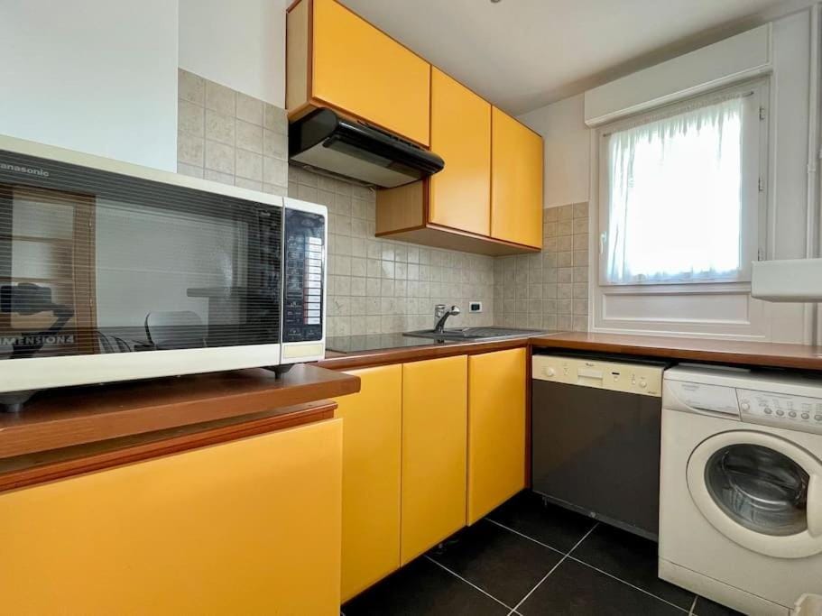 Kitchen or kitchenette, dishwasher, minibar, pet friendly, stove, washing machine, dryer