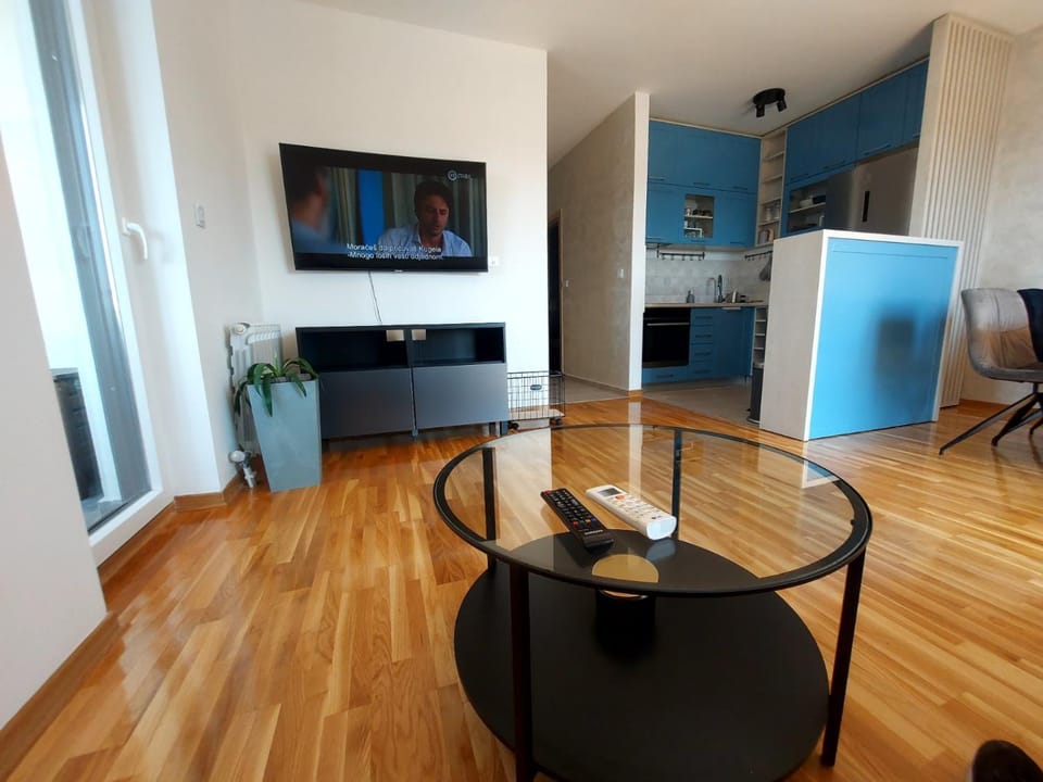 TV and multimedia, Seating area