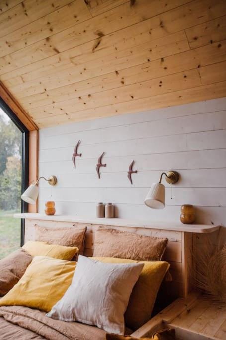 Casa Moon & son bain nordique sur le lac Villa in Normandy