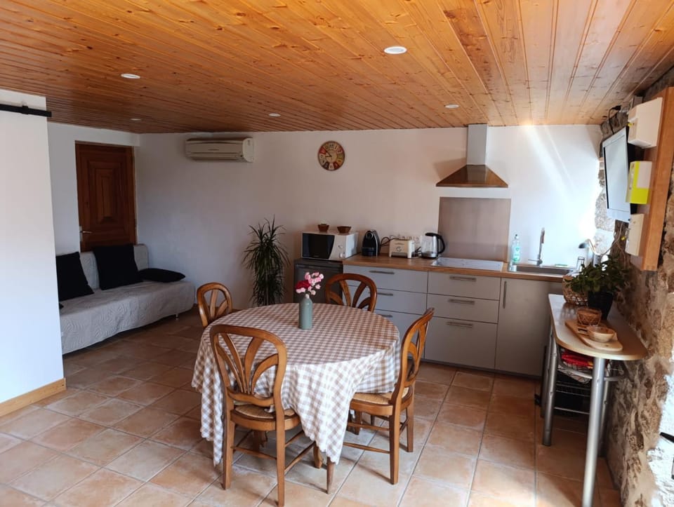 Studio de la Voute Apartment in Auvergne-Rhône-Alpes
