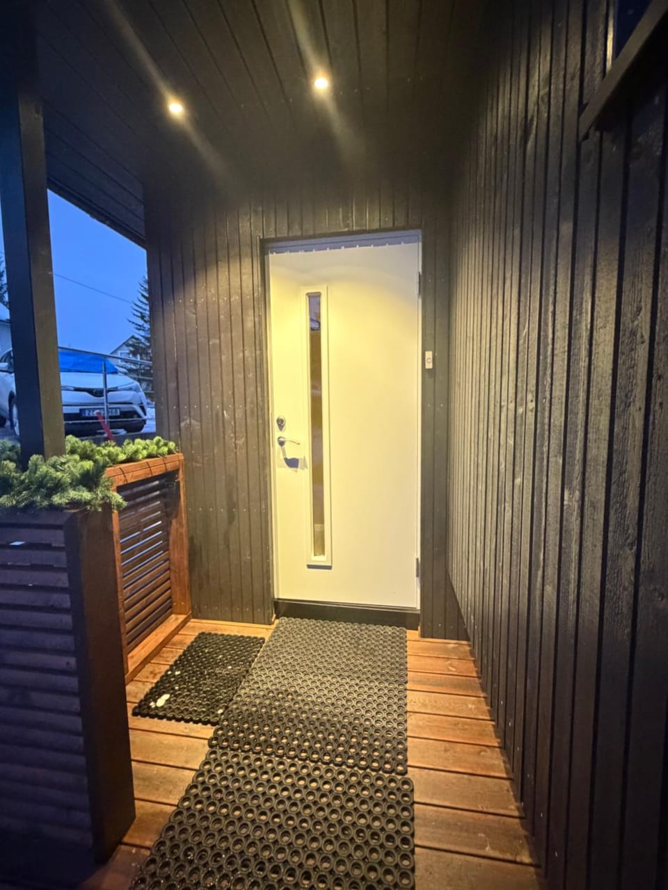 Tromsø Arctic Villa with free parking Apartment in Tromso