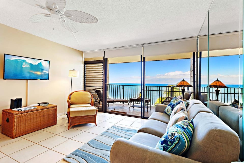 Kahana Reef 408 Apartment in Kahana