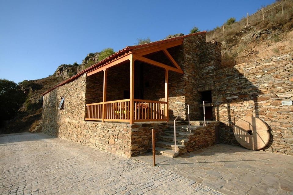 Property building, Day, Natural landscape