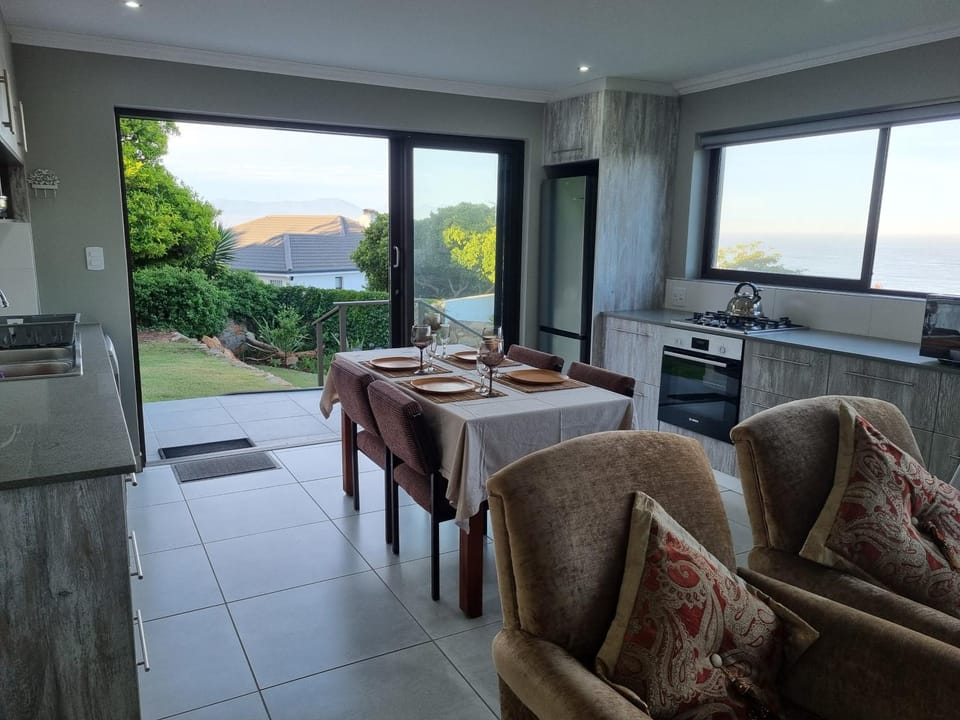 Bay Break Apartment in Western Cape