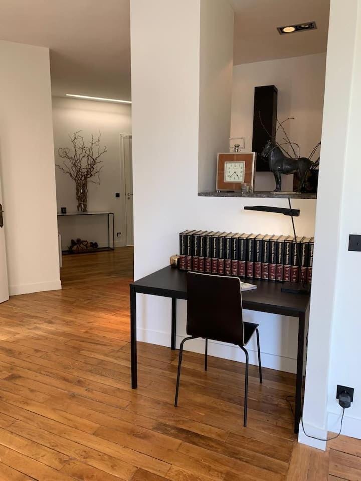 Appartement 3 chambres Paris 7e Apartment in Paris