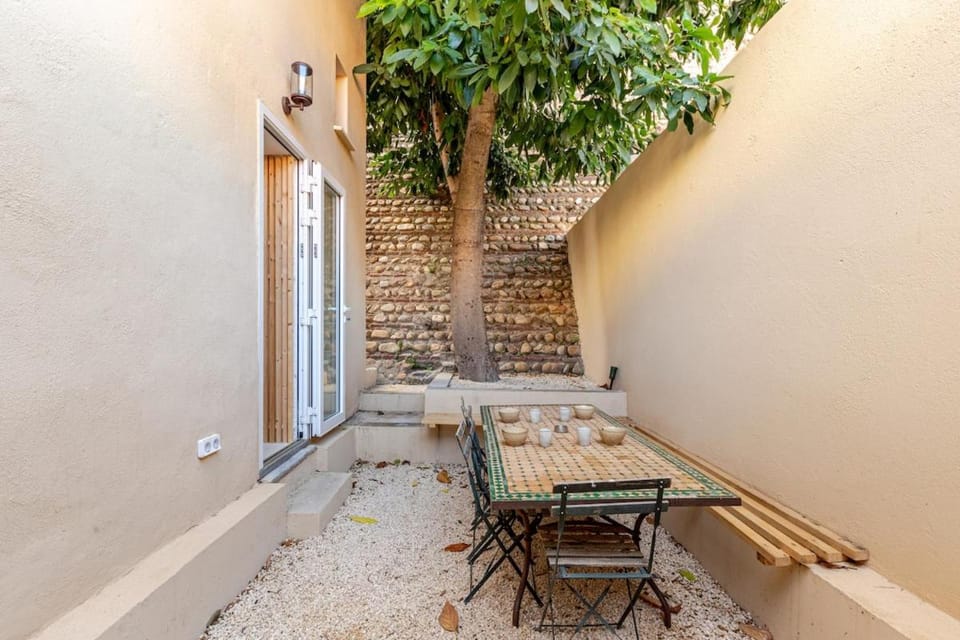 Patio, Garden, Dining area
