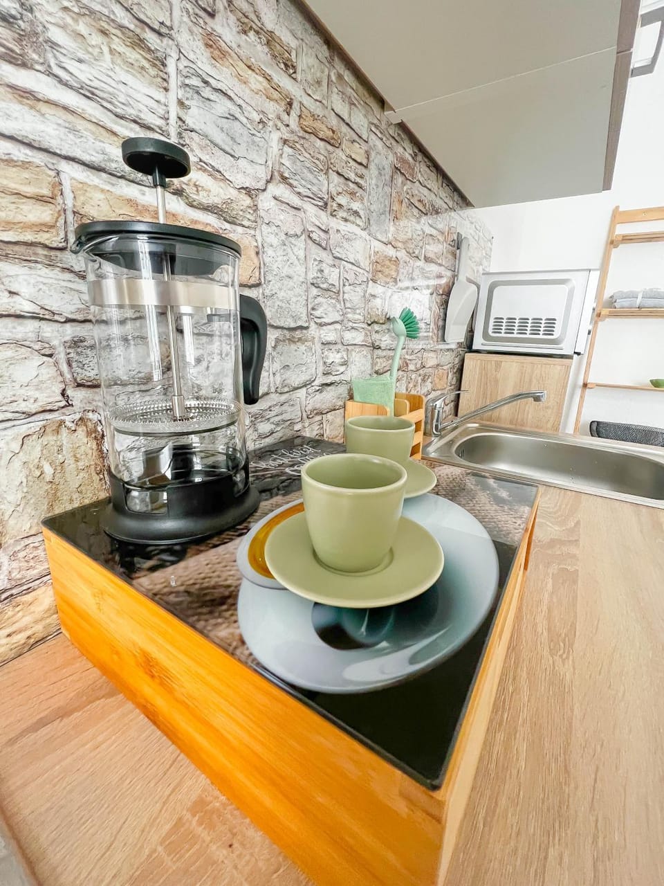 Coffee/tea facilities, Kitchen or kitchenette, kitchen, kitchen