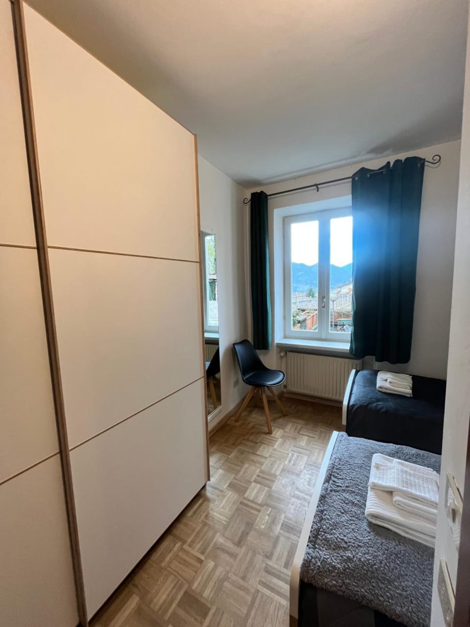 Bed, Photo of the whole room, Bedroom, wardrobe