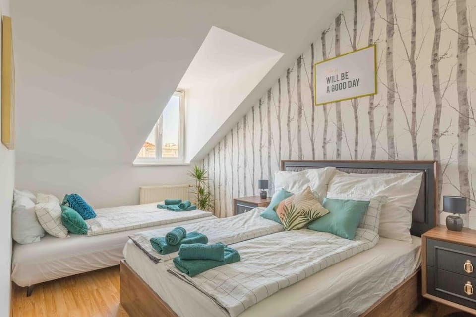 Modern Colonial Style, Central, Rooftop, BBQ Apartment in Vienna