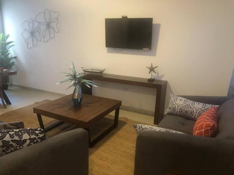 APARTMENT TERRARIA no 1 Brand new fully equiped well located Apartment in La Paz