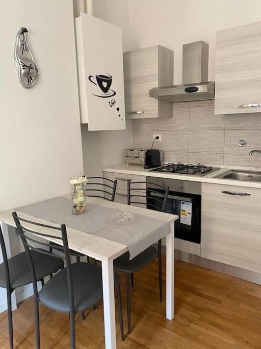 Appartamento Mercante in Fiera BO con posto auto Apartment in Bologna