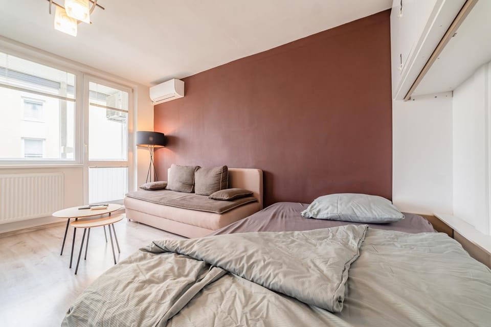 Living room, Photo of the whole room, Seating area, Bedroom