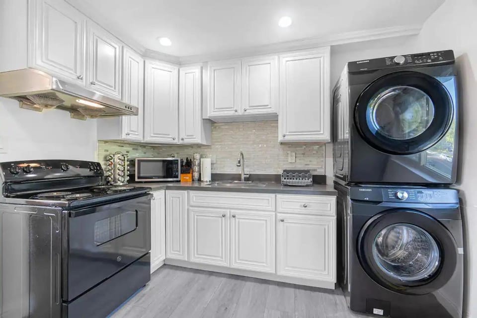 Kitchen or kitchenette, minibar, pet friendly, stove, washing machine, dryer