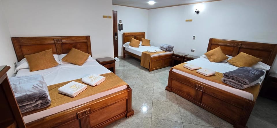 Bed, Photo of the whole room, Bedroom, Family