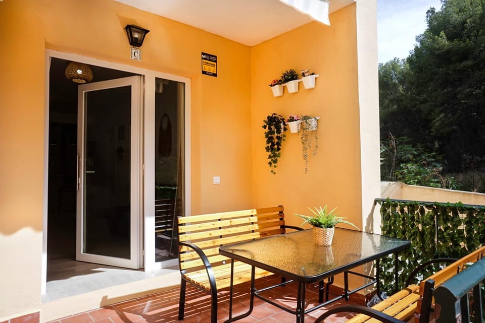 Balcony/Terrace, Garden view