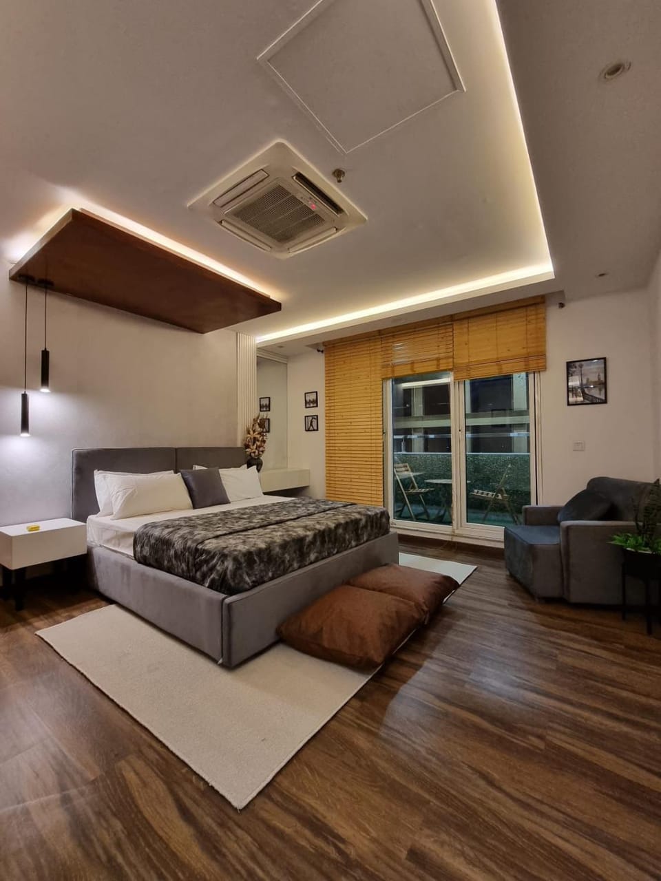 Luxurious Appartment in GOLDCREST DHA Lahore Apartment in Lahore
