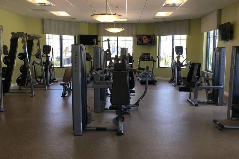 Family place with gorgeous view 4 miles to DISNEY House in Kissimmee