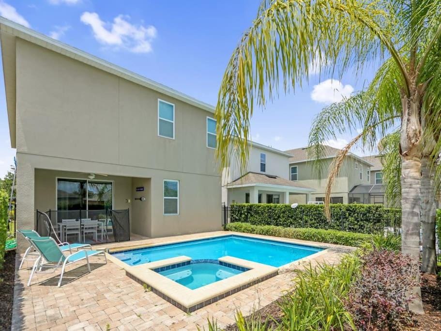 Gorgeous Remo 8 BR at Encore Resort next to Disney House in Four Corners