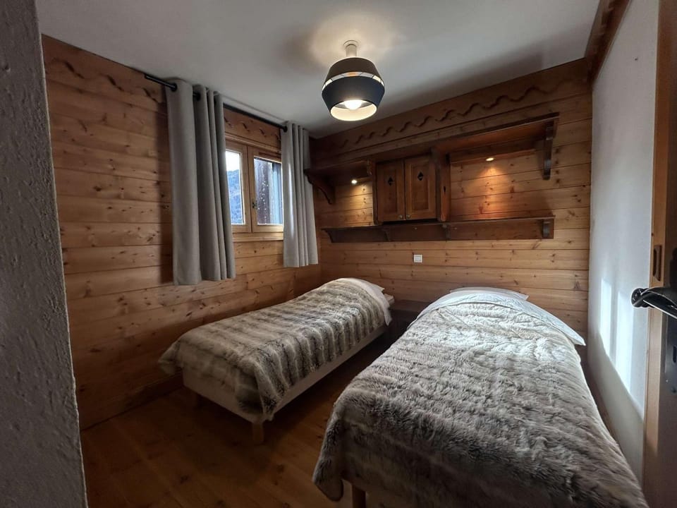 Superbe Appartement 4P 6 Pers avec Piscine et Parking à Méribel - FR-1-180-598 Apartment in Les Allues