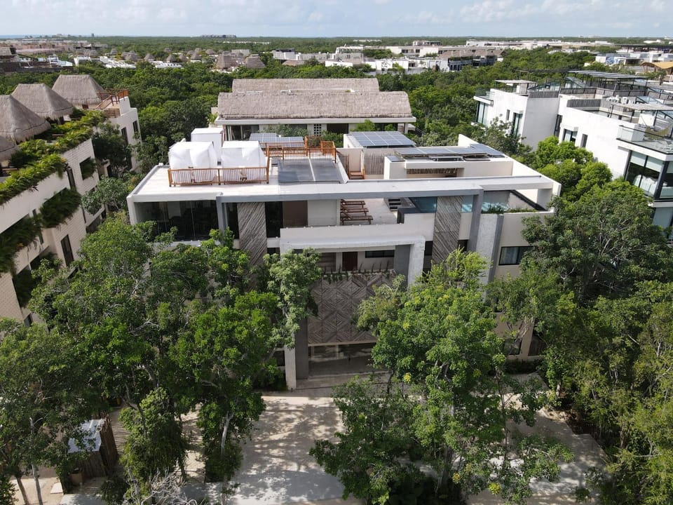 Property building, Swimming pool