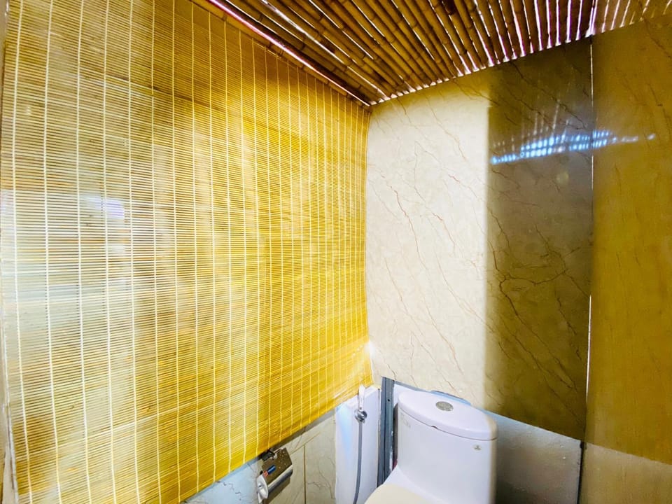 Penthouse/3BR/Terrace/Hot tub/2WC/2' to Hoankiem Lake & Ta Hien Beer street Apartment in Hanoi
