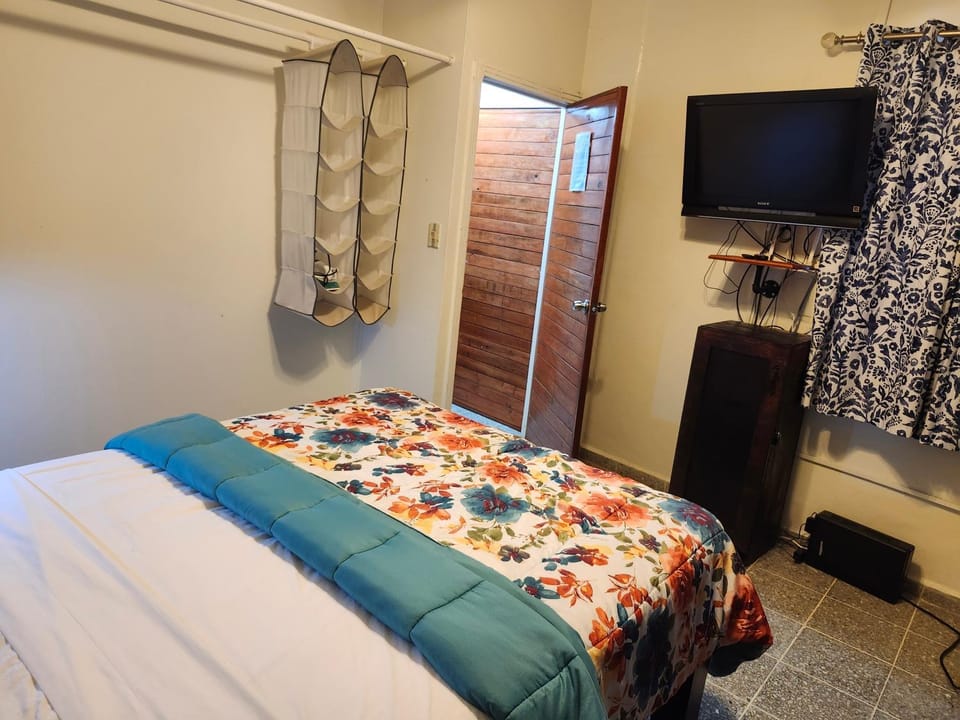 2 Bed Cozy Townhouse & Terrace Pool Apartment in La Ceiba