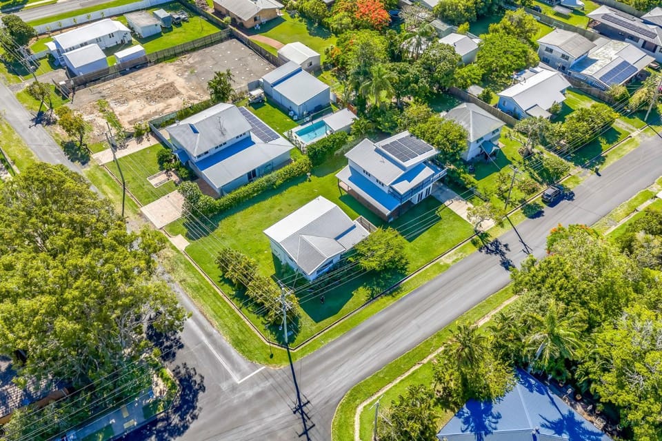 The Cottage 16 Clarke Street Bargara House in Bargara